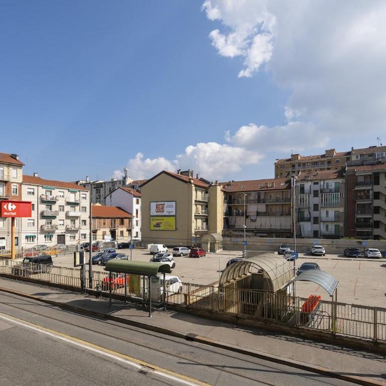 Lingotto's Suite 2 min to the metro & InAlpi Arena - One-Bedroom Apartment - 23