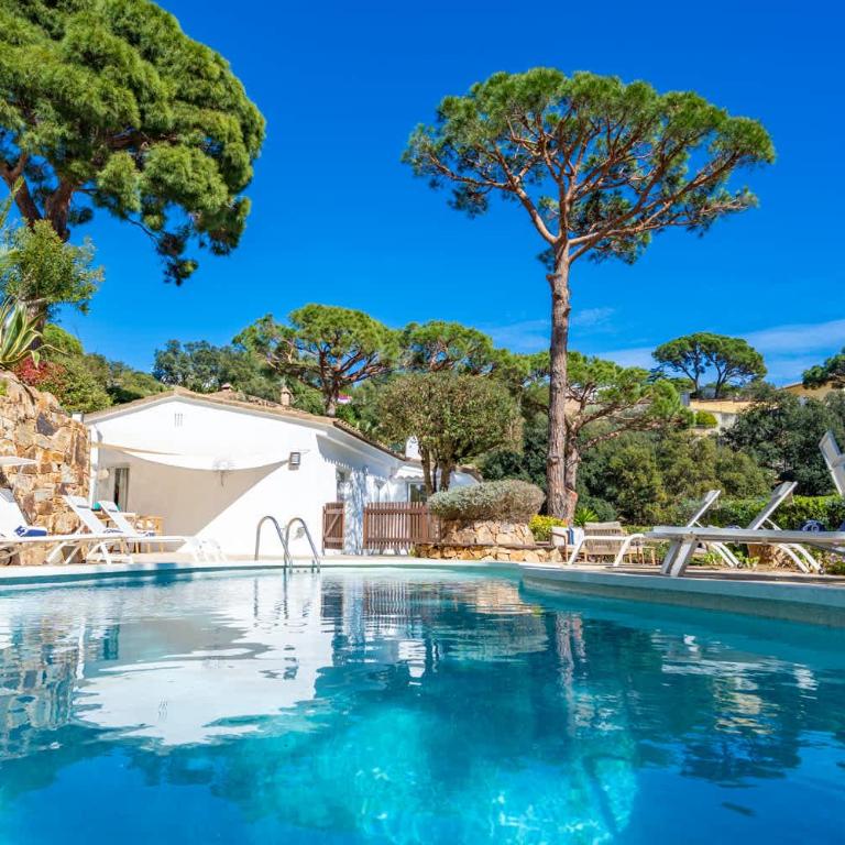 Villa Casa Palmera con Piscina Privada Vistas al Mar y Aire Acondicionado - Villa - 1