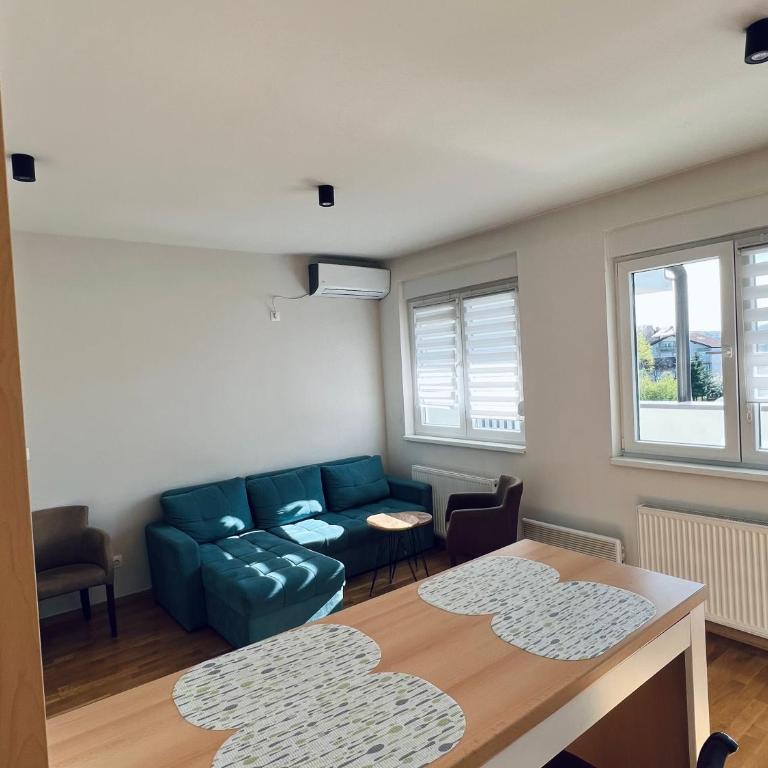 Top Floor UKC - Private Parking - Apartman sa 1 Spavaćom Sobom - 3