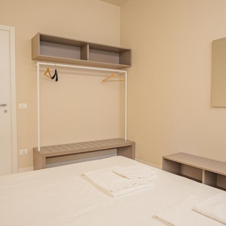 Sweet Lake Apartment - Italian Homing - Appartamento con 2 Camere da Letto - 12