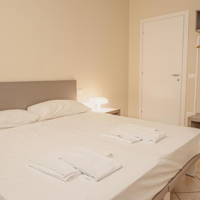 Sweet Lake Apartment - Italian Homing - Appartamento con 2 Camere da Letto - 10