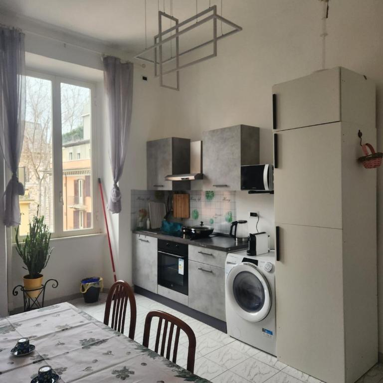 Roma termini Tina Ya B&B - Camera Queen Standard - 13