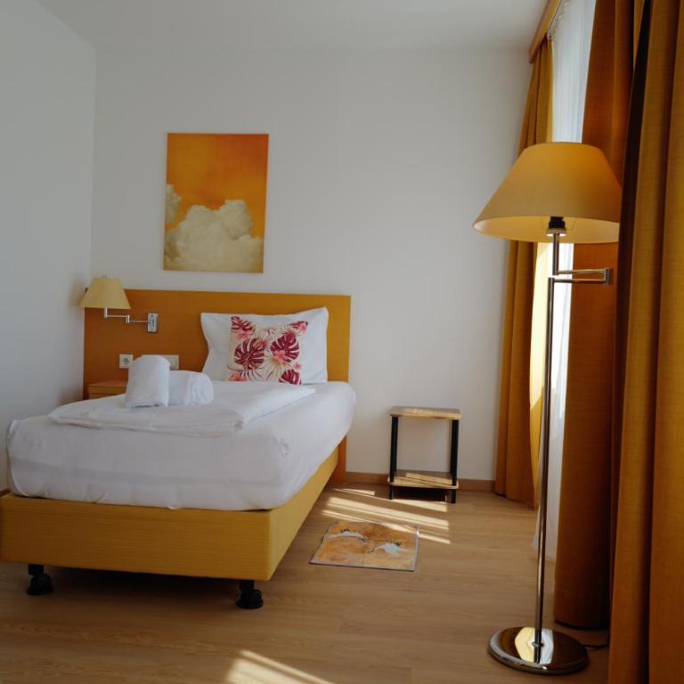 Motel55 - nettes Hotel mit Self Check-In in Villach, Warmbad - Einzelzimmer - 1