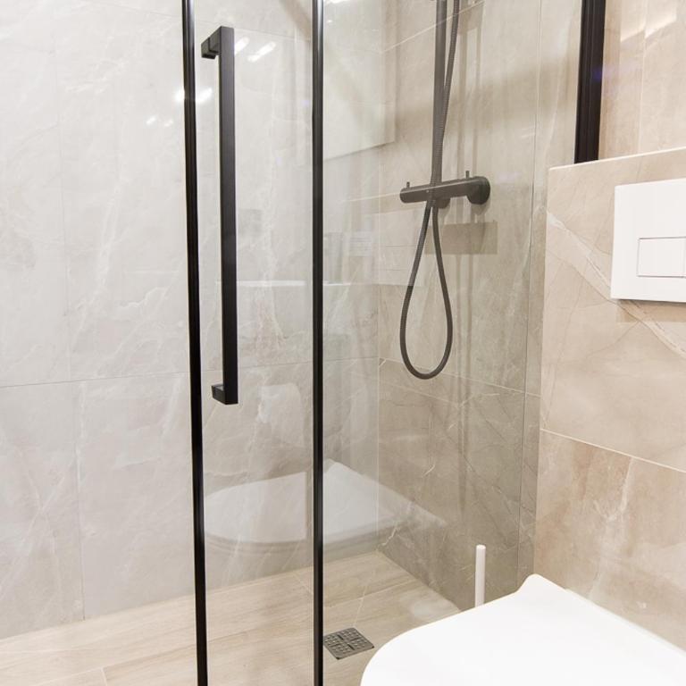 Luxury Apartment - Central Cannes, near Beach & Palais - LRACANNES - BLOOM - Six-Bedroom Duplex Apartment with Private Pool, Hot tub, Sauna, and Terrace - 8