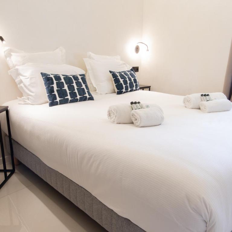 Luxury Apartment - Central Cannes, near Beach & Palais - LRACANNES - BLOOM - Six-Bedroom Duplex Apartment with Private Pool, Hot tub, Sauna, and Terrace - 12