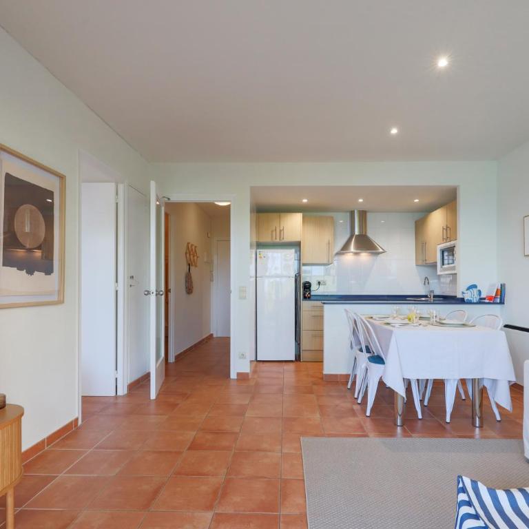 Seafront Views Apartment in Platja d'Aro - Apartamento - 17
