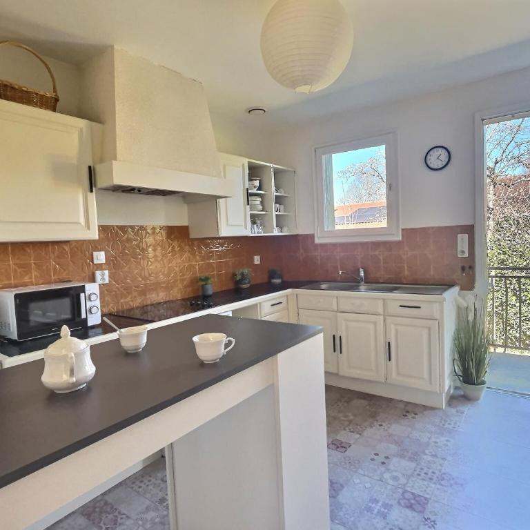 Les trois Pitchounes- Wifi- Piscine- Calme - Casa con 4 camere da letto - 11
