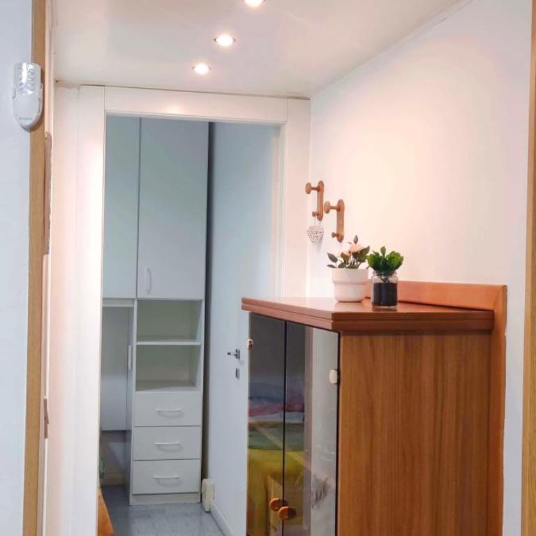 Two-room apartment 150 meters from the sea with umbrella and sunbeds! - One-Bedroom Apartment - 7