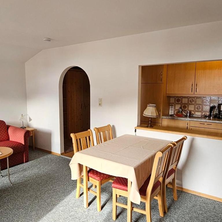 Frühstückspension Schönblick - Apartment mit 1 Schlafzimmer und Balkon - 7