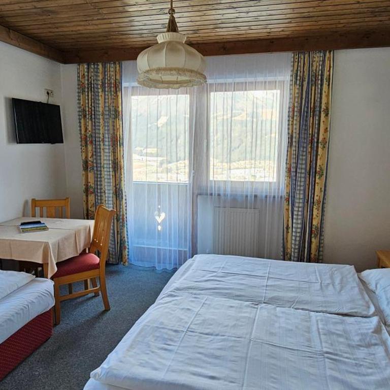 Frühstückspension Schönblick - Doppelzimmer mit Bergblick - 10