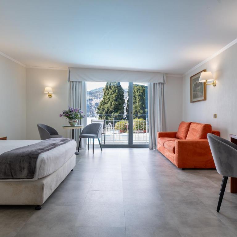 Hotel Excelsior Bay - Junior Suite con Balcone - 1