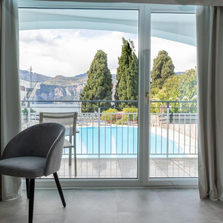 Hotel Excelsior Bay - Junior Suite con Balcone - 9