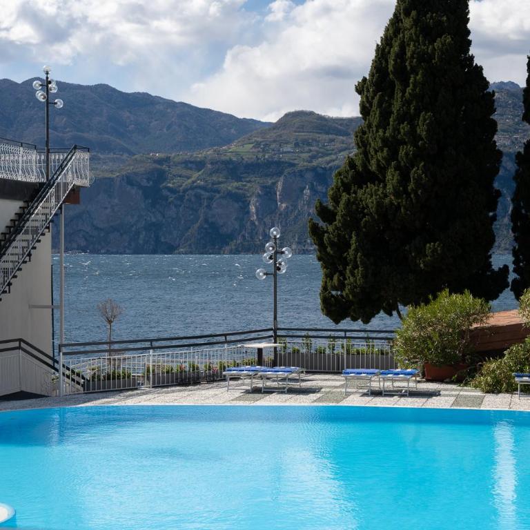 Hotel Excelsior Bay - Junior Suite con Balcone - 12