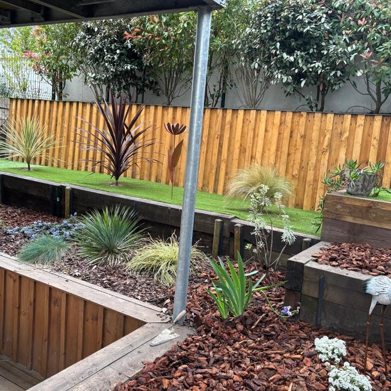 3 pièces avec terrasse arborée - Appartement 2 Chambres - 20