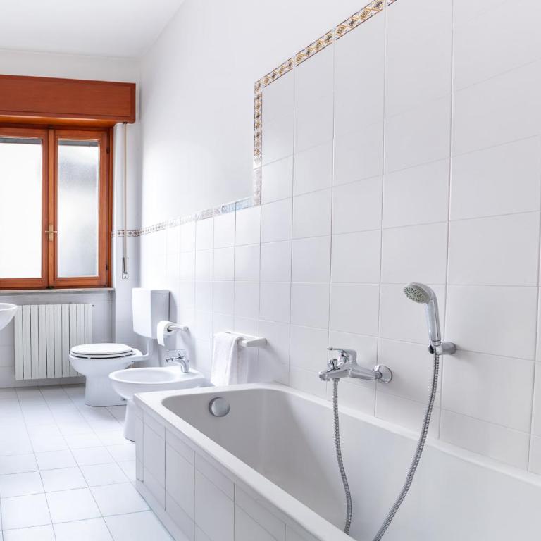 100m to Arena 3BR Luxury Stay Verona - Three-Bedroom Apartment - 4
