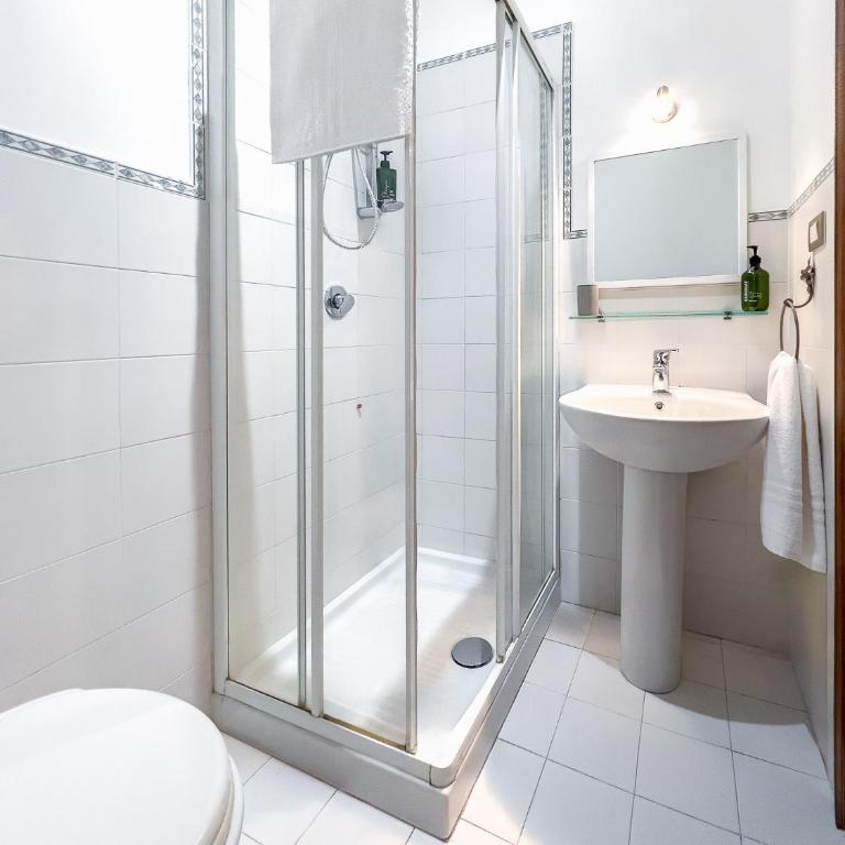 100m to Arena 3BR Luxury Stay Verona - Three-Bedroom Apartment - 30