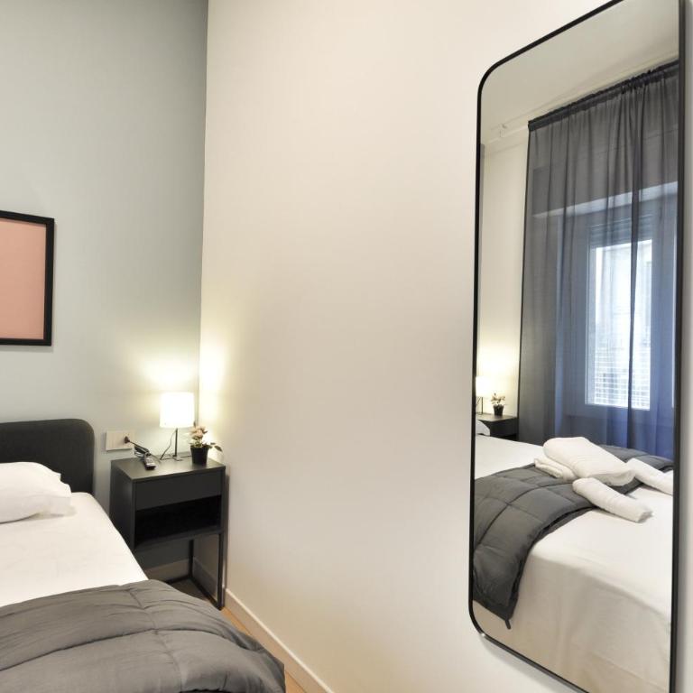 I-Host Como Luxury Apartment - Bianca - Appartamento con 3 Camere da Letto - 3