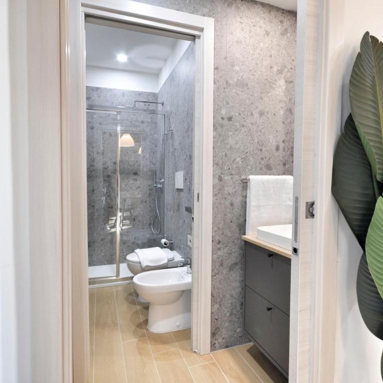 I-Host Como Luxury Apartment - Bianca - Appartamento con 3 Camere da Letto - 6