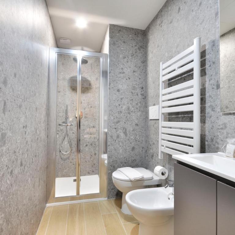 I-Host Como Luxury Apartment - Bianca - Appartamento con 3 Camere da Letto - 21
