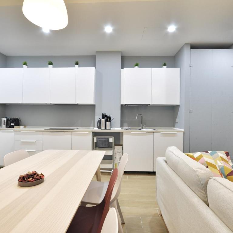 I-Host Como Luxury Apartment - Bianca - Appartamento con 3 Camere da Letto - 22