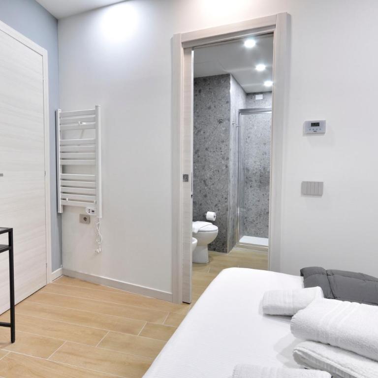 I-Host Como Luxury Apartment - Bianca - Appartamento con 3 Camere da Letto - 23
