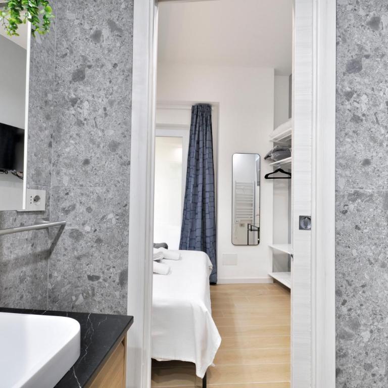 I-Host Como Luxury Apartment - Bianca - Appartamento con 3 Camere da Letto - 39