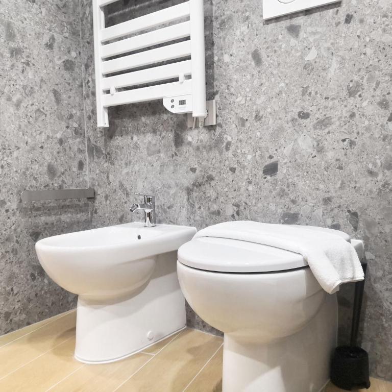 I-Host Como Luxury Apartment - Bianca - Appartamento con 3 Camere da Letto - 42