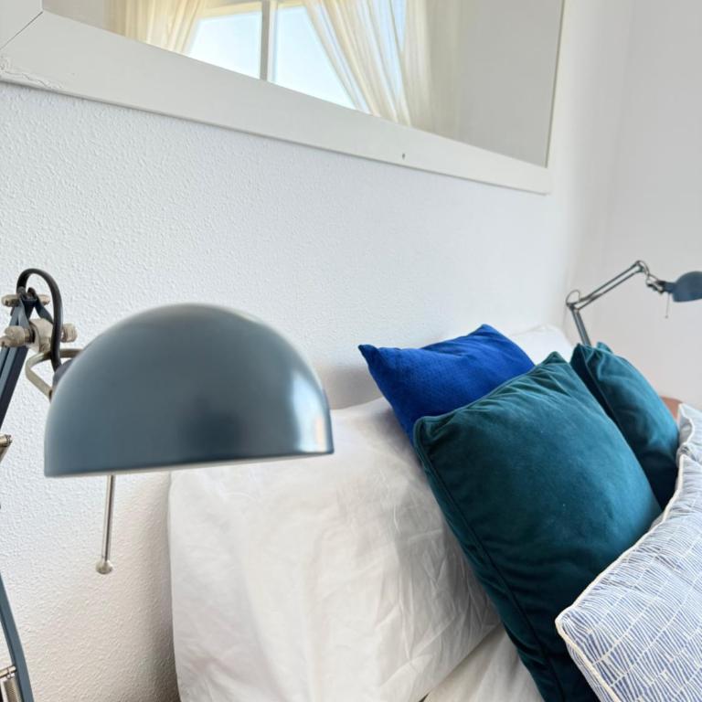 Costa Blanca Beach Apartment with Sunny Balcony & Pool - Apartamento de 2 dormitorios - 8