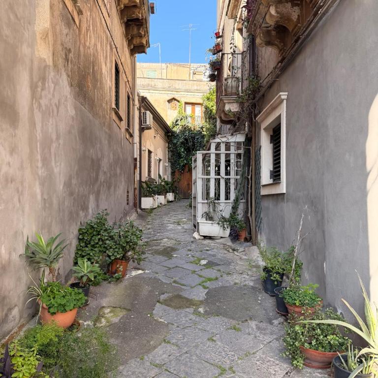 La Casa Nella Roccia - Cave of Art Catania Centro - Two-Bedroom House - 23