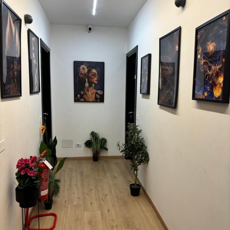 Milano underground - Deluxe King Room - 8
