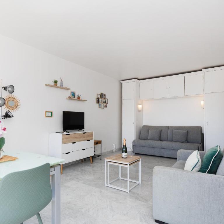 MontFleury YourHostHelper - Studio avec Terrasse - 7