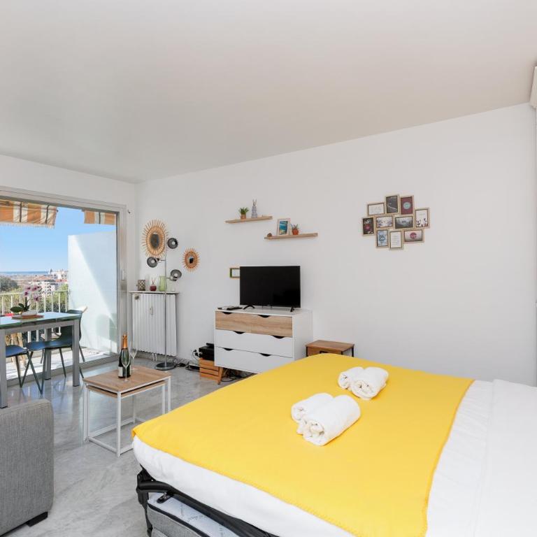 MontFleury YourHostHelper - Studio avec Terrasse - 4