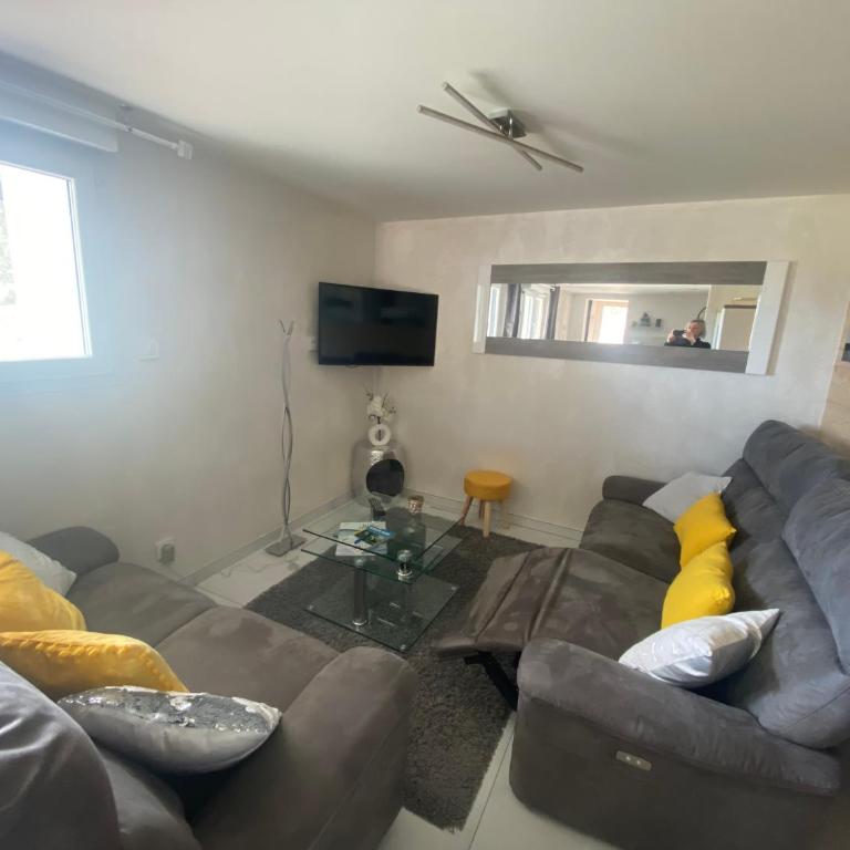 App le nid d'abeille cocon pour 2 pers, spa privée, belle vue avec terrasse - Appartement - 17
