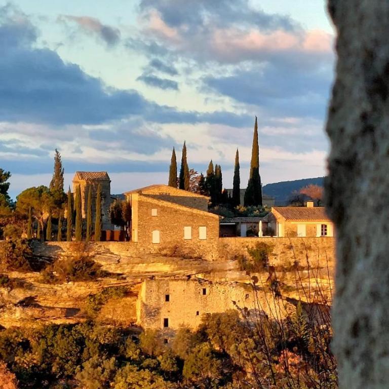 Maison de luxe au coeur du village de Gordes avec bassin intérieur - Casa con 3 Camere da Letto - 64