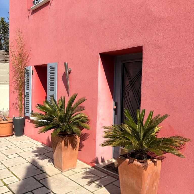 Chambre privée en Villa avec piscine et salle de bain attenante - Chambre Double avec Salle de Bains Privative - 23