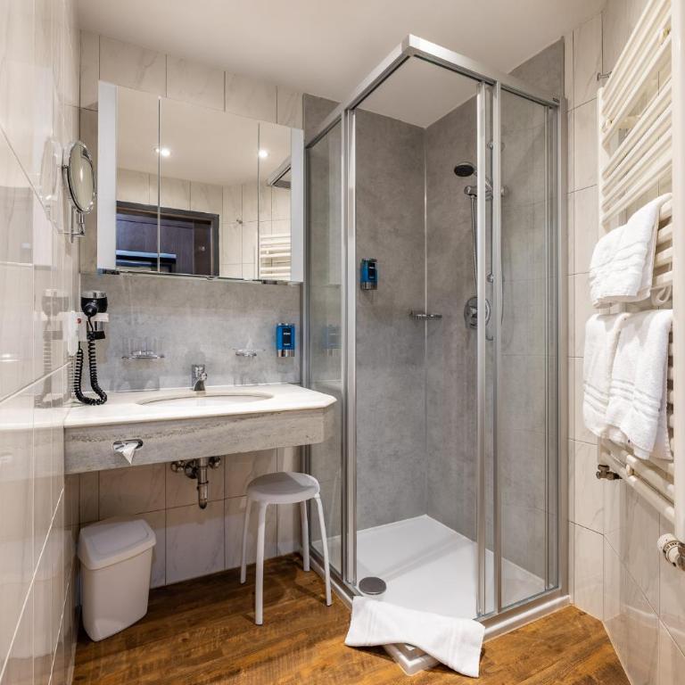 Hotel Alpenrose - Deluxe Doppelzimmer mit Balkon - 2