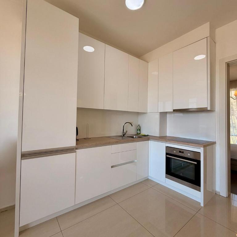 Luxury Horizon Penthouse Budva - Two-Bedroom Superior Apartment - 18