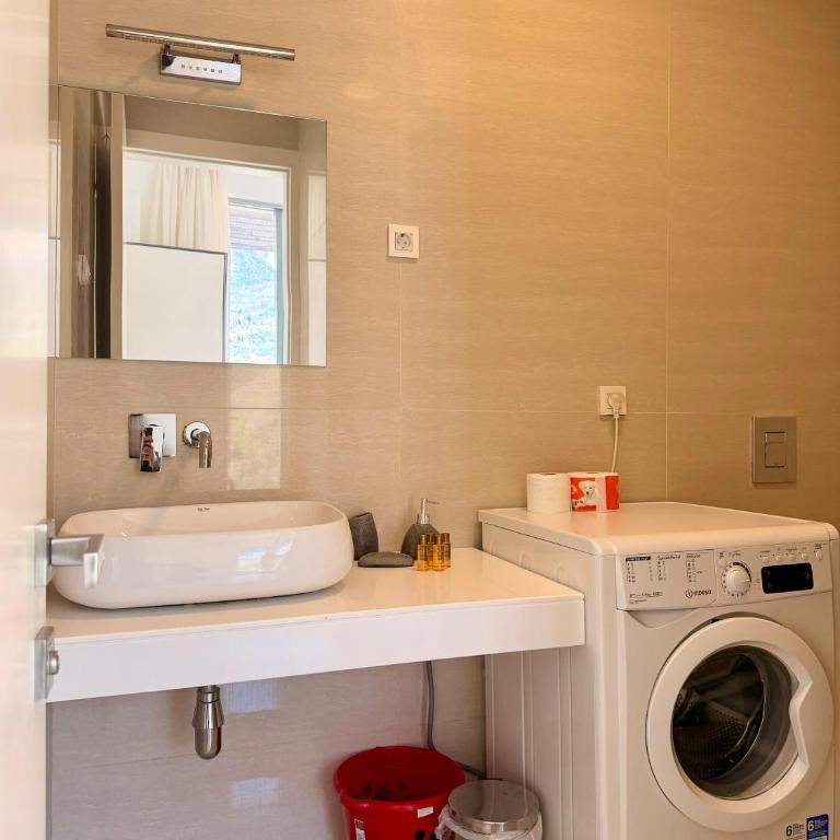 Luxury Horizon Penthouse Budva - Two-Bedroom Superior Apartment - 2