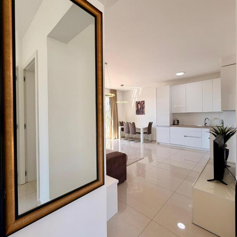 Luxury Horizon Penthouse Budva - Two-Bedroom Superior Apartment - 4