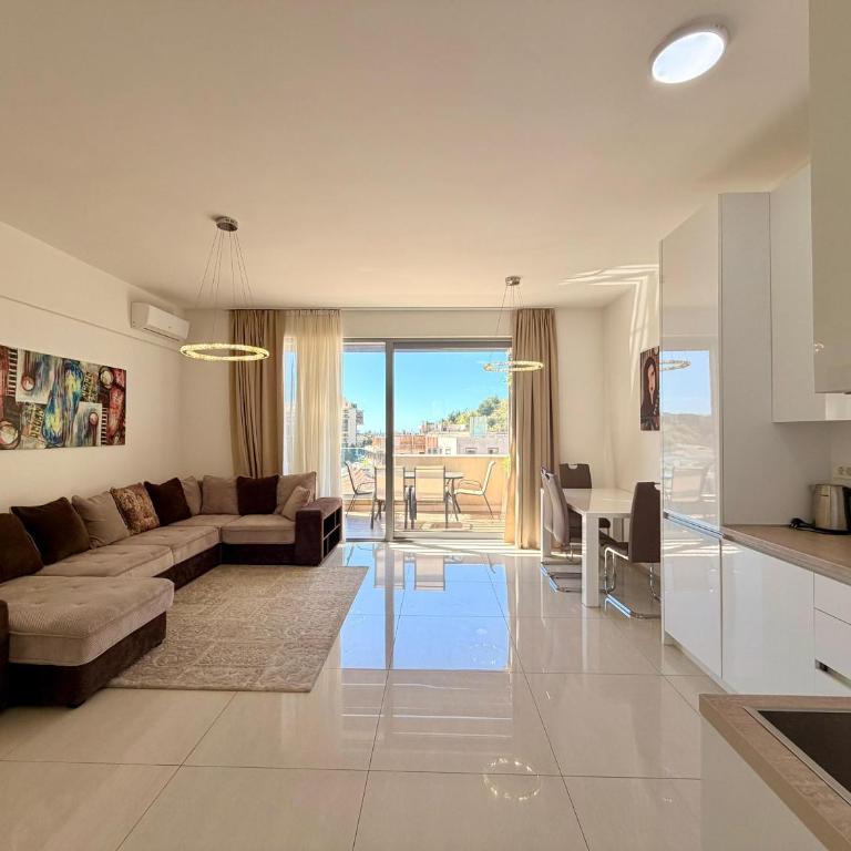 Luxury Horizon Penthouse Budva - Two-Bedroom Superior Apartment - 8