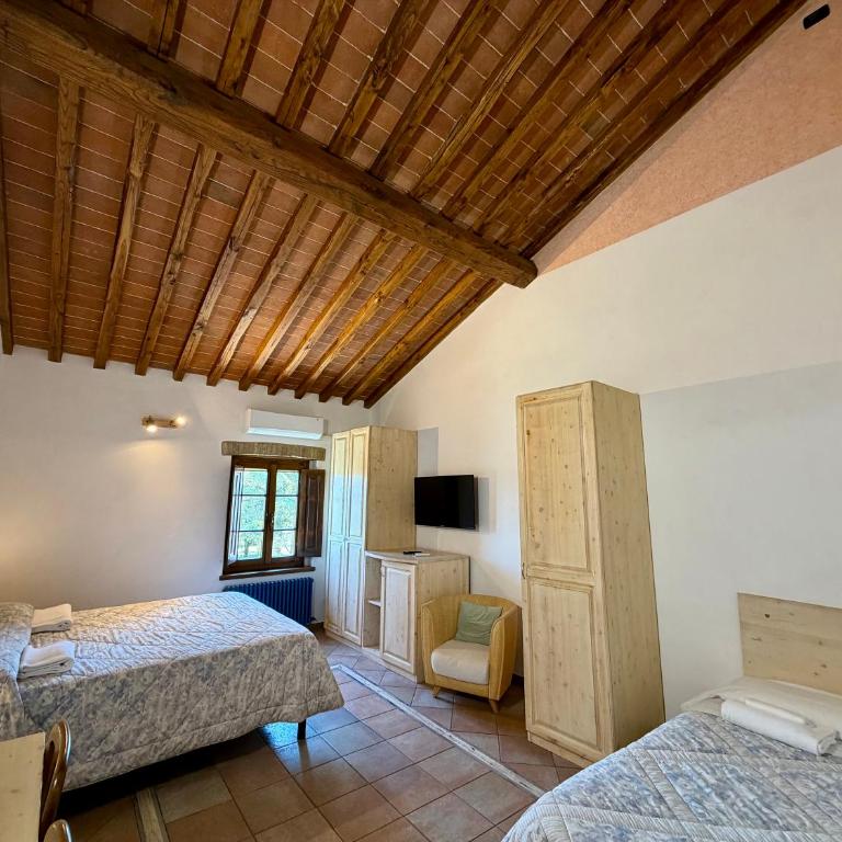 Bed & Breakfast Casale Gregoriano - Triple Room - 11