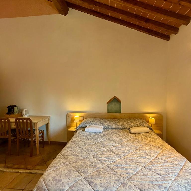 Bed & Breakfast Casale Gregoriano - Triple Room - 10