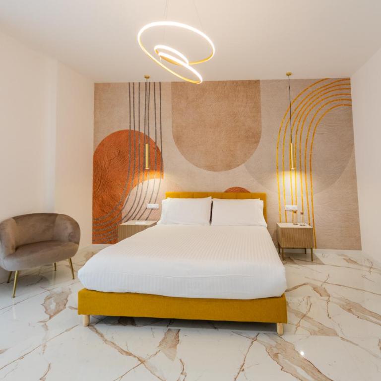 Modern Rooms - Camera King - 4