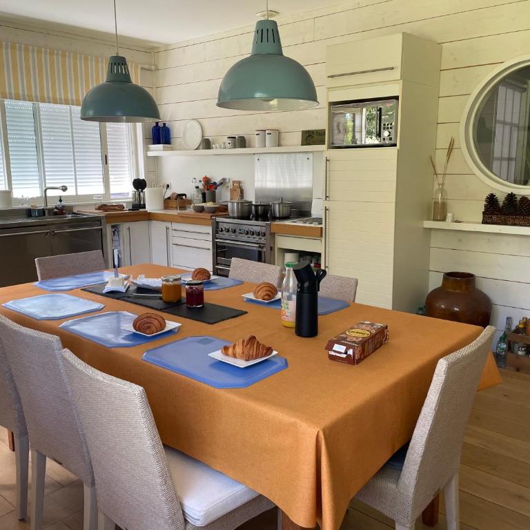 Pyla-sur-Mer Charmante maison 3 chambres et jardin proche plages - Three-Bedroom House - 7
