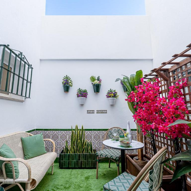 797 HOLIDAY RENTALS-El patio andaluz en la carihuela 1 min playa - Apartamento - 5