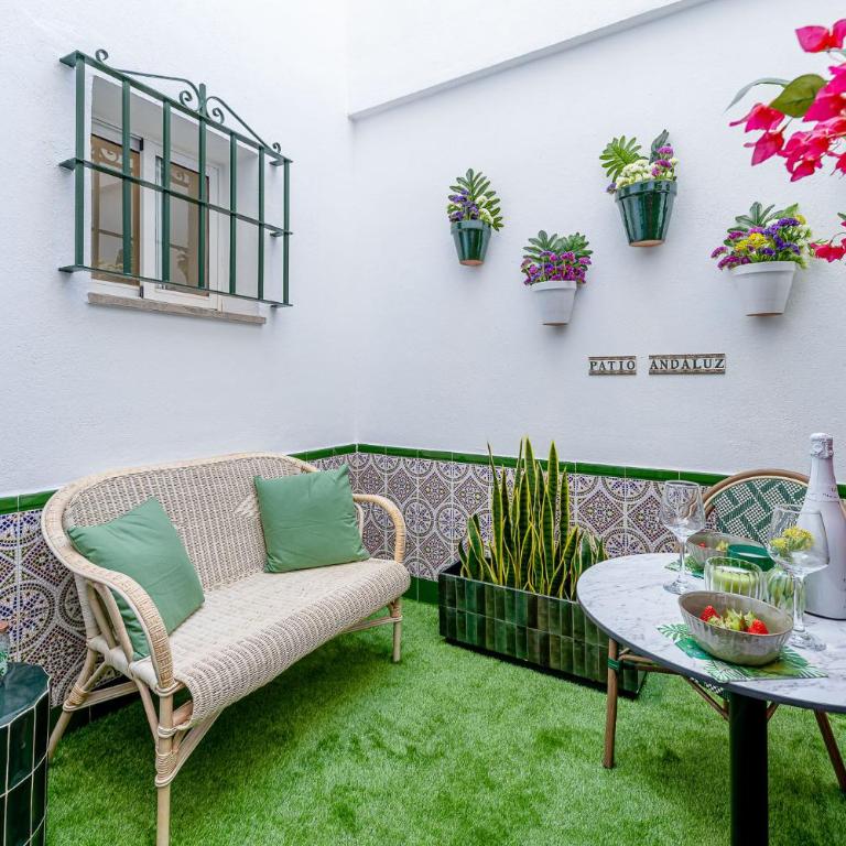 797 HOLIDAY RENTALS-El patio andaluz en la carihuela 1 min playa - Apartamento - 6