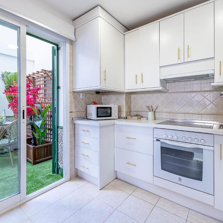 797 HOLIDAY RENTALS-El patio andaluz en la carihuela 1 min playa - Apartamento - 17