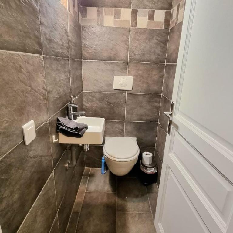 Proche Nice 3 pièces de charme Aspremont village - Appartement 2 Chambres - 17