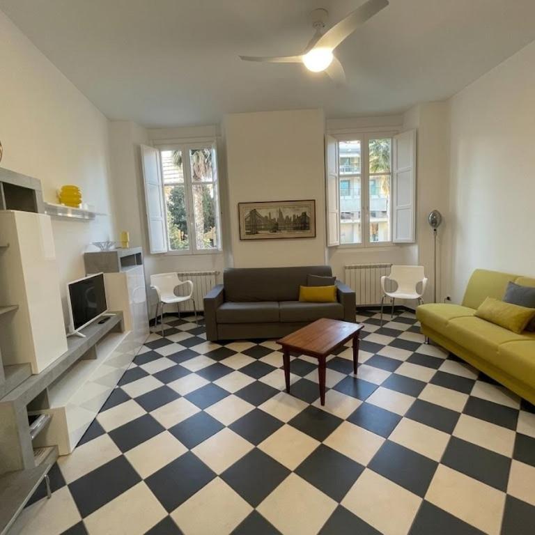 INEJA In the heart of Oneglia, within walking distance of the sea - Appartamento con 1 Camera da Letto - 1