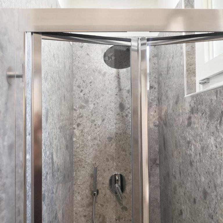 I-Host Como Luxury Apartment - Verde - Appartamento - 16